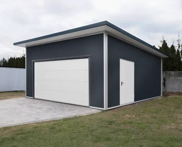 Garaż z płyty warstwowej 6x6 m – Grafit, Brama segmentowa biały, 1x drzwi białe