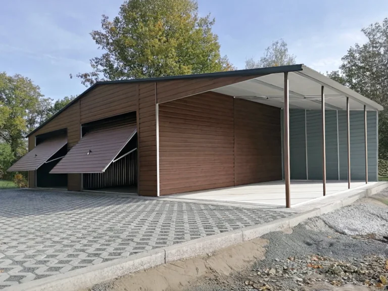 Garaż blaszany dwustanowiskowy 8x6 m