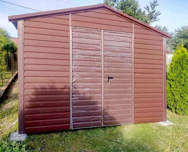Garaż blaszany 3.4x6 m – Dach dwuspadowy, Brama dwuskrzydłowa, Ciemny Brąz