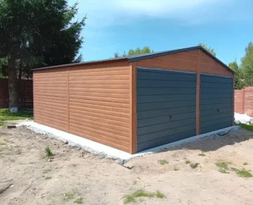 Garaż dwustanowiskowy 6x6 m drewnopodobny - Dach dwuspadowy, Brama uchylna