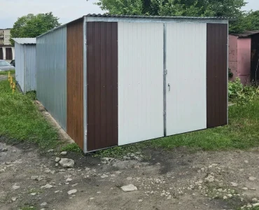 Garaż blaszany 3x6 m – Dach jednospadowy, Brama dwuskrzydłowa, Wielokolorowy, III gatunek