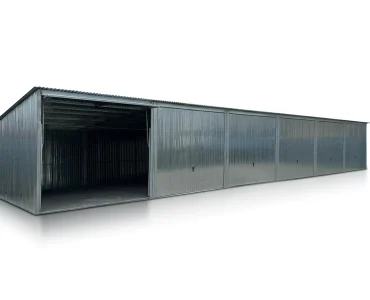 Garaż blaszany 18x5 m – Dach jednospadowy, Brama uchylna, Ocynk