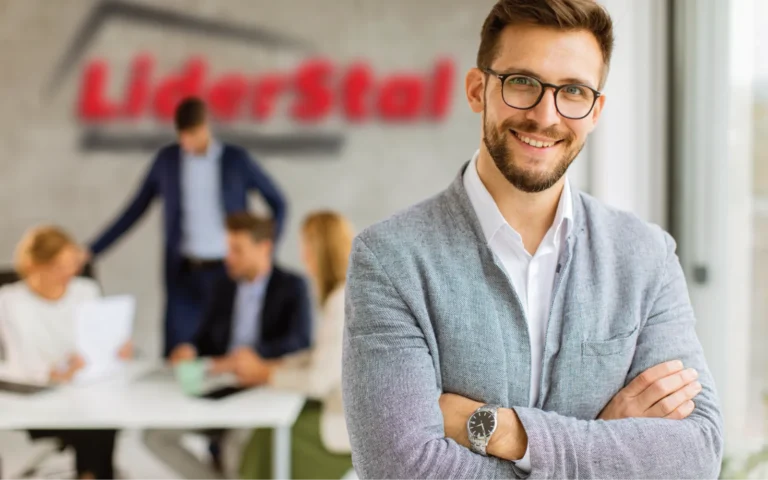 Oferta sklepu LIDERSTAL z garażami, halami i wiatami